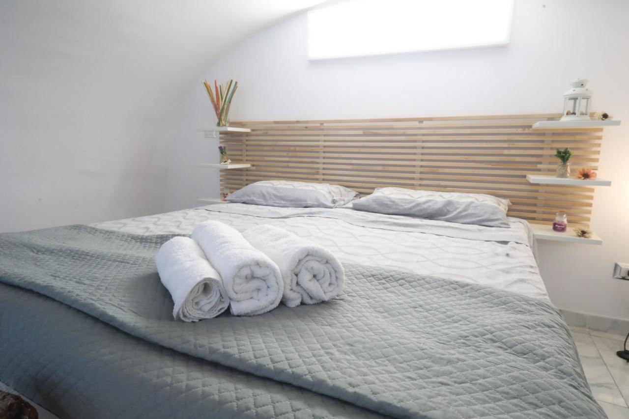 Apartamento L'Antico Borgo Angioino Nápoles Exterior foto